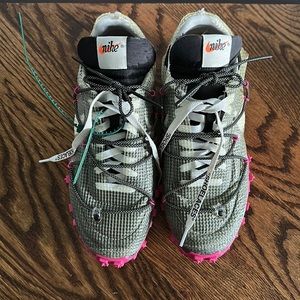 Nike Off White Waffle Racer Fuschia Womens sz 10 EUC